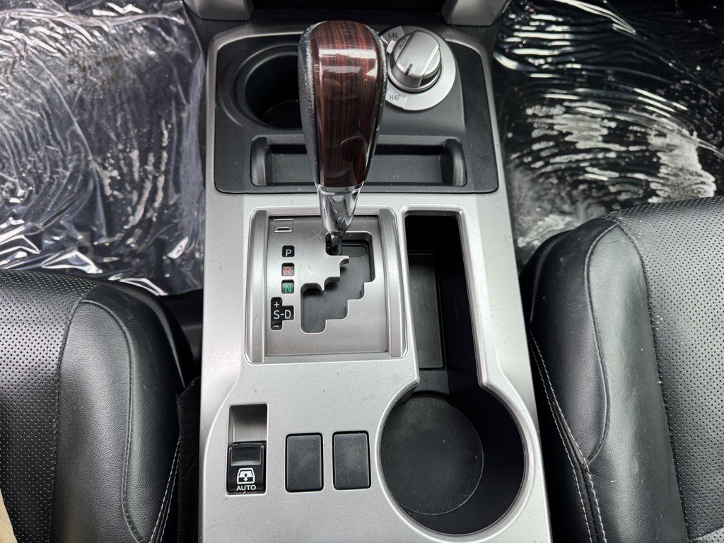 2016 Toyota 4Runner Image 37