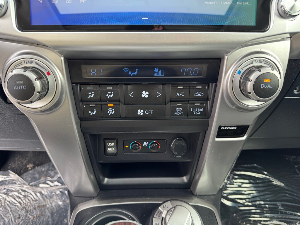 2016 Toyota 4Runner Image 39