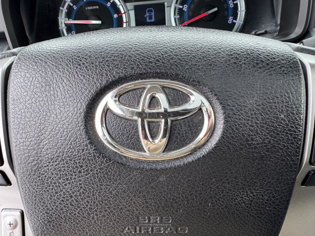 2016 Toyota 4Runner Image 50