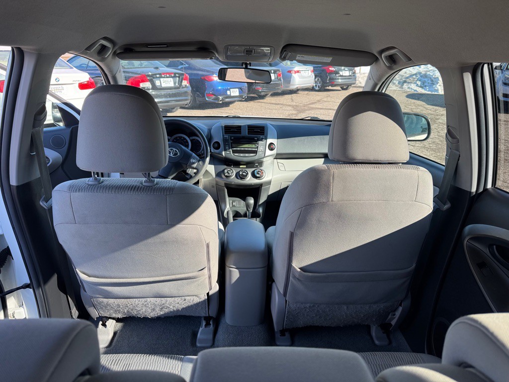 2011 Toyota Rav4 Image 21