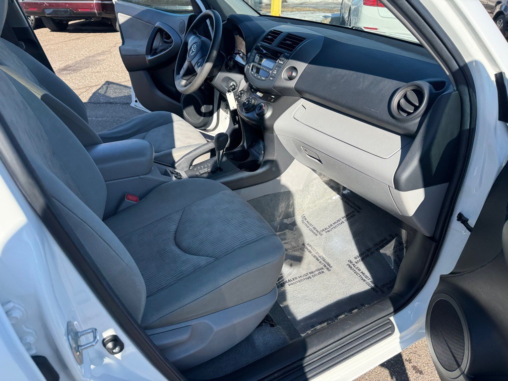 2011 Toyota Rav4 Image 26
