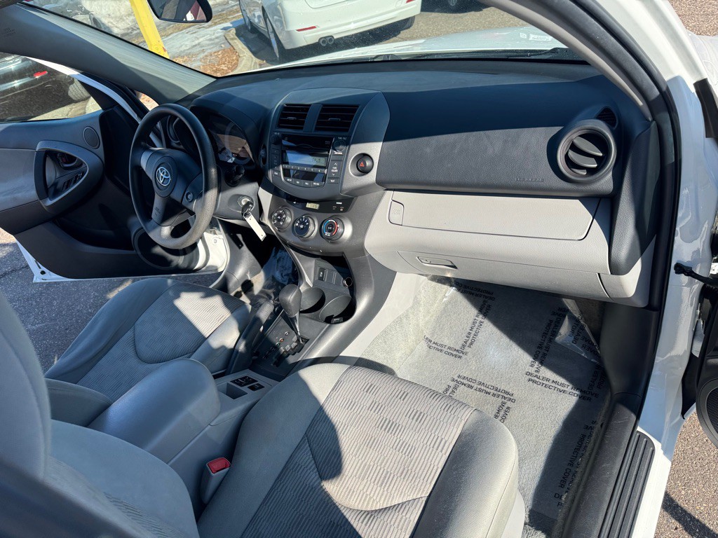 2011 Toyota Rav4 Image 27