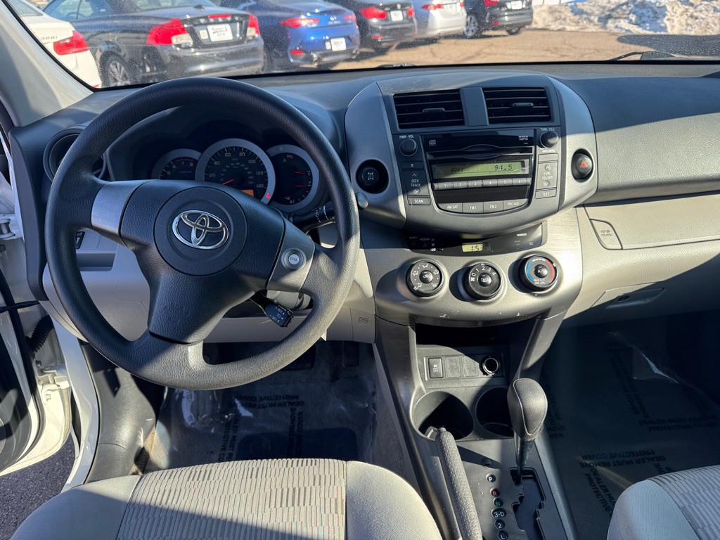 2011 Toyota Rav4 Image 30