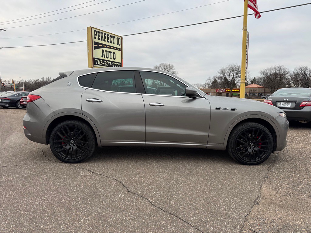2019 Maserati Levante Image 3