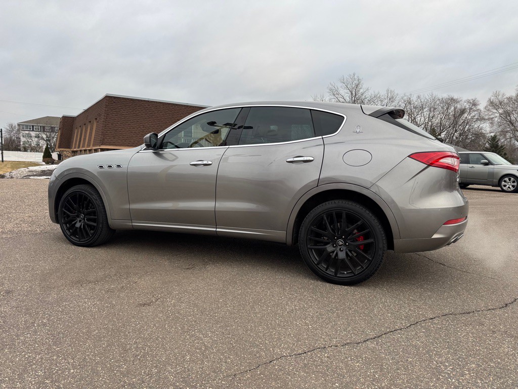 2019 Maserati Levante Image 8