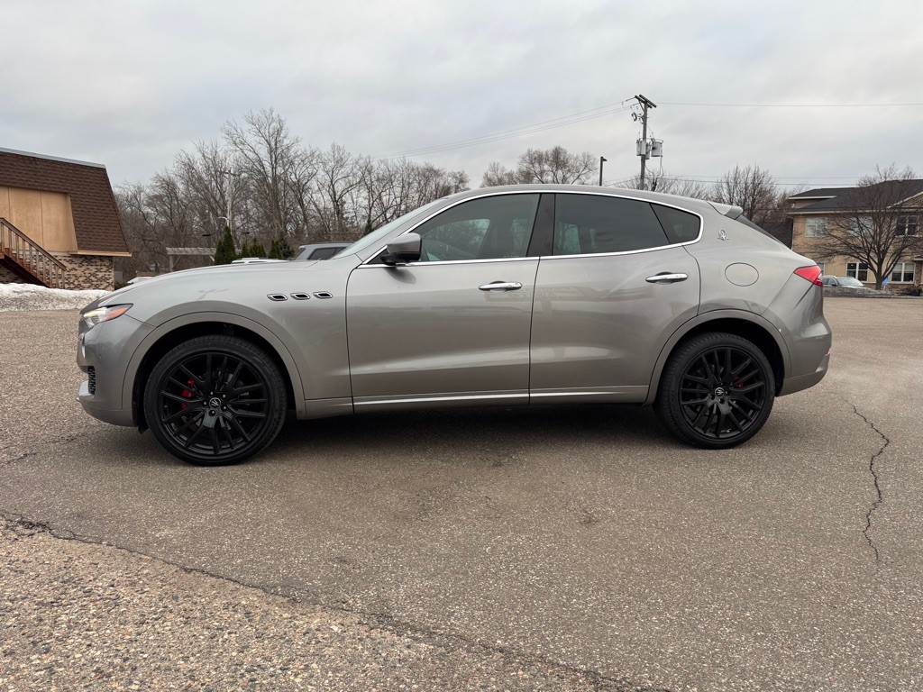 2019 Maserati Levante Image 9