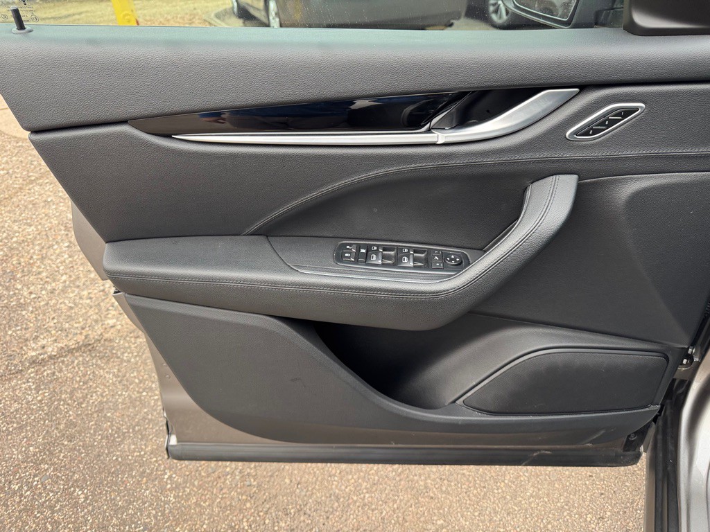 2019 Maserati Levante Image 20