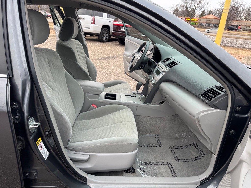 2009 Toyota Camry Image 25
