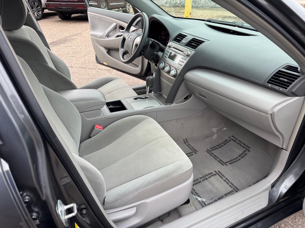 2009 Toyota Camry Image 26