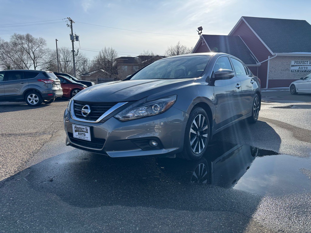 2018 Nissan Altima Image 11