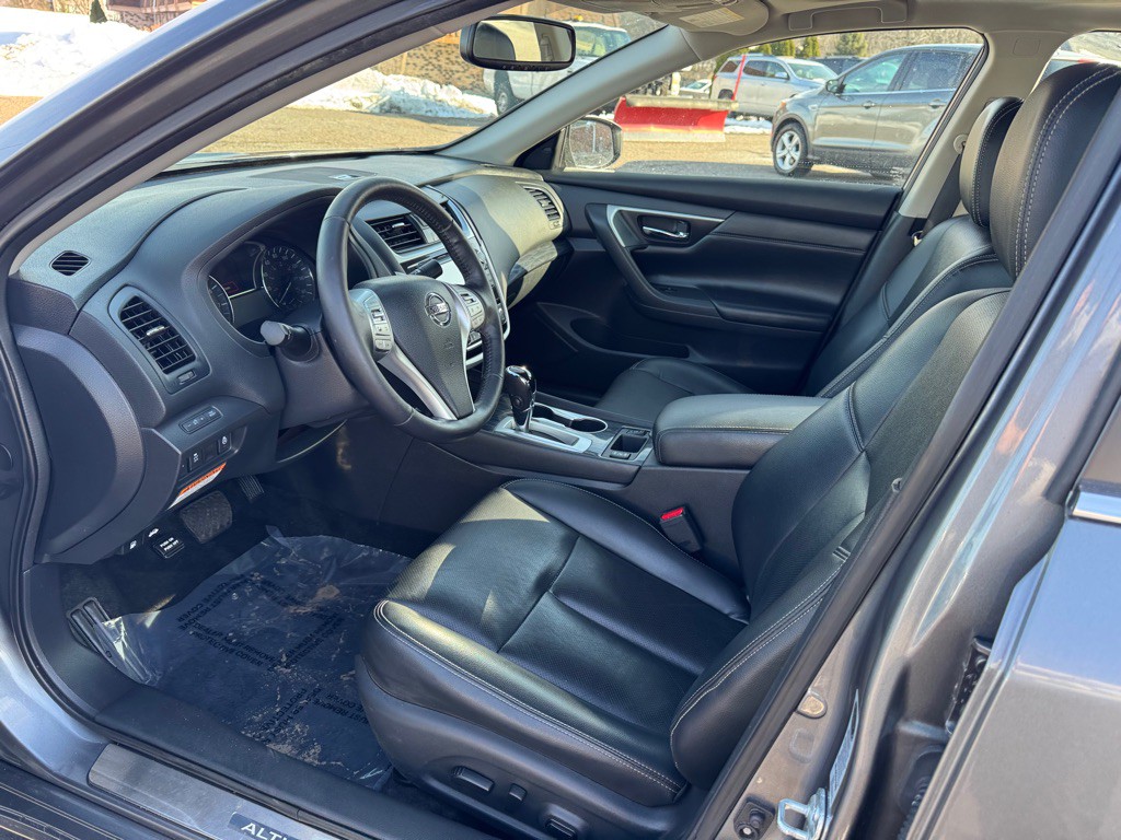 2018 Nissan Altima Image 17