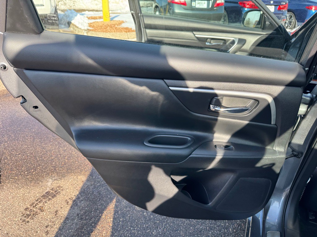 2018 Nissan Altima Image 22