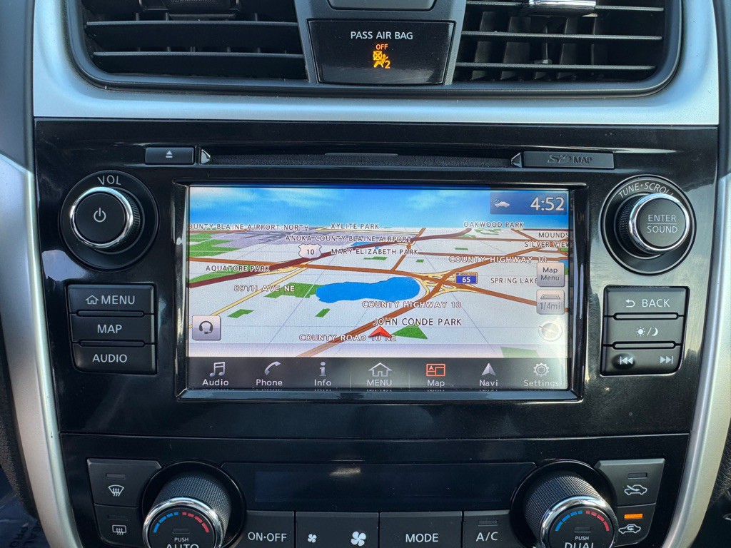 2018 Nissan Altima Image 40