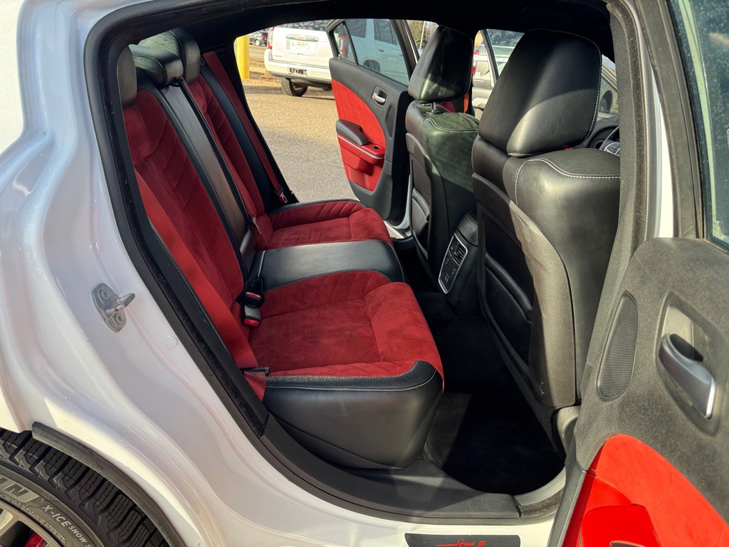 2015 Dodge Charger Image 23