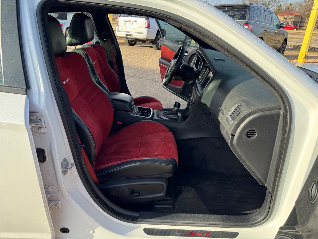 2015 Dodge Charger Image 26