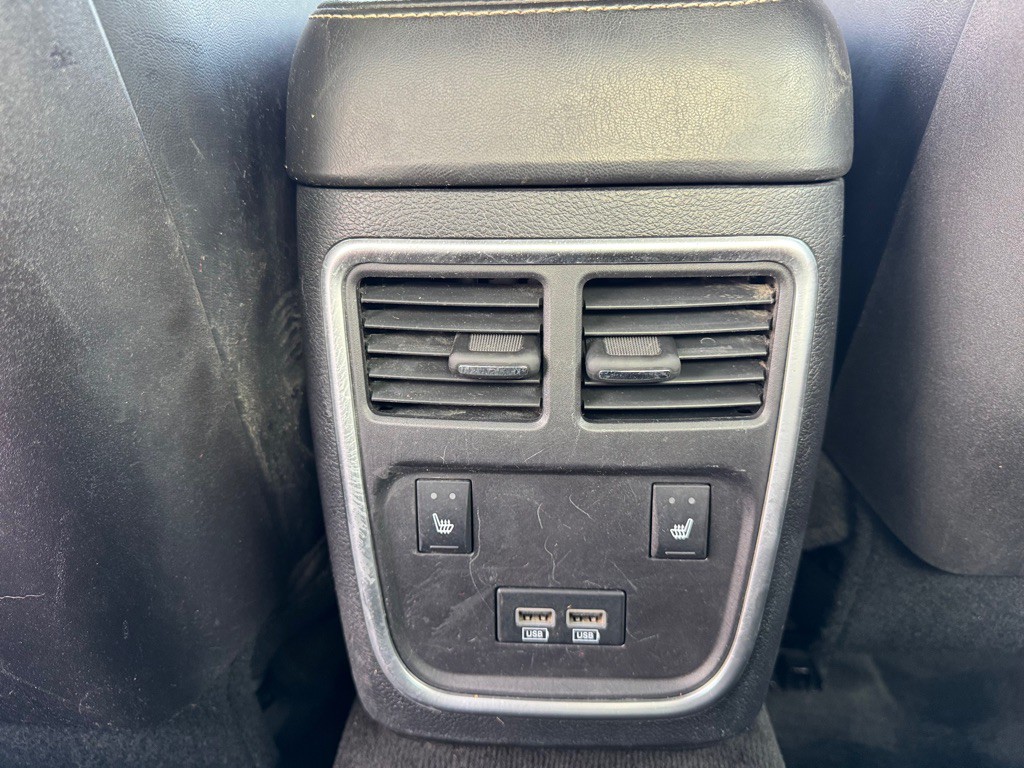 2015 Dodge Charger Image 30