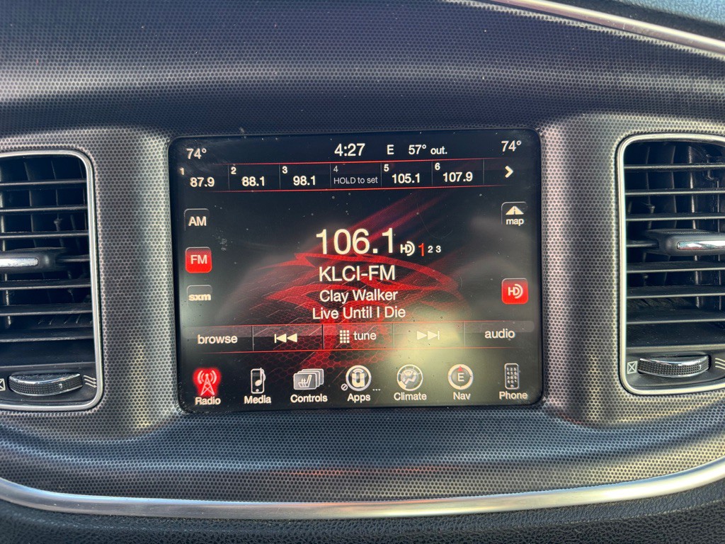 2015 Dodge Charger Image 38