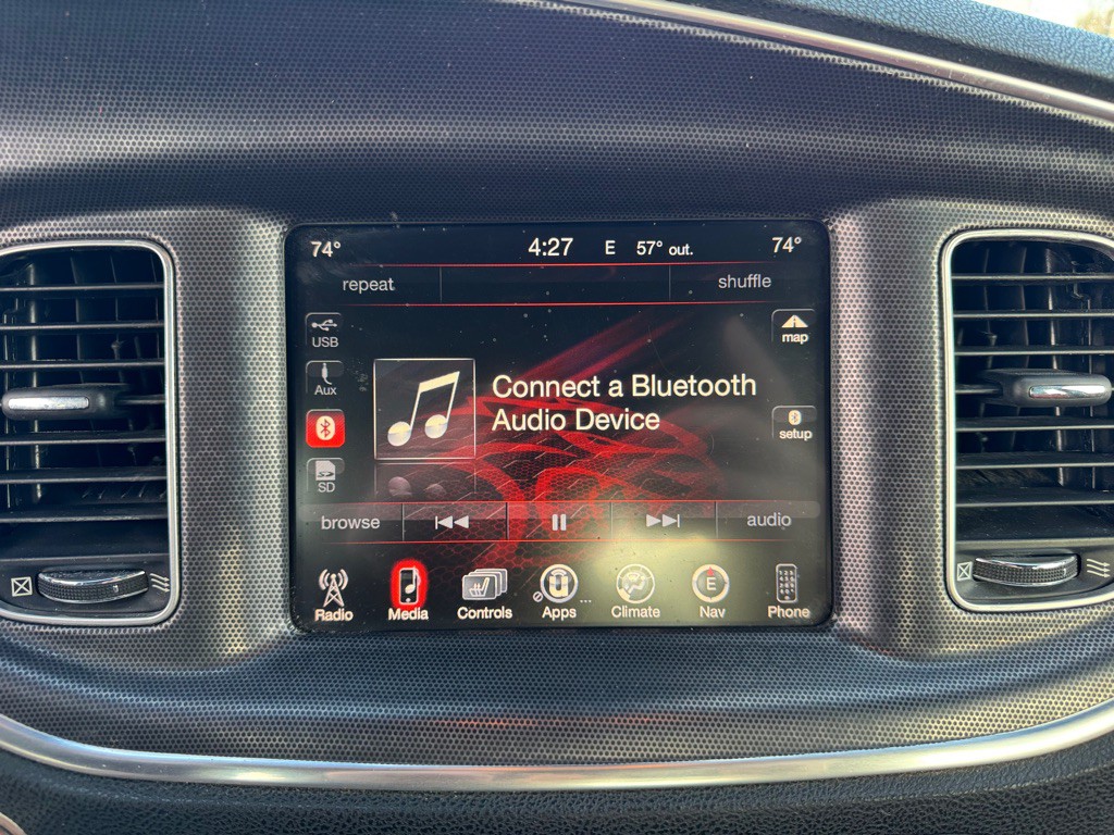 2015 Dodge Charger Image 39