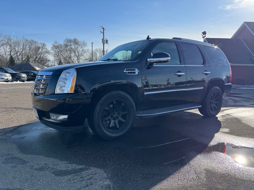 2011 Cadillac Escalade Image 10