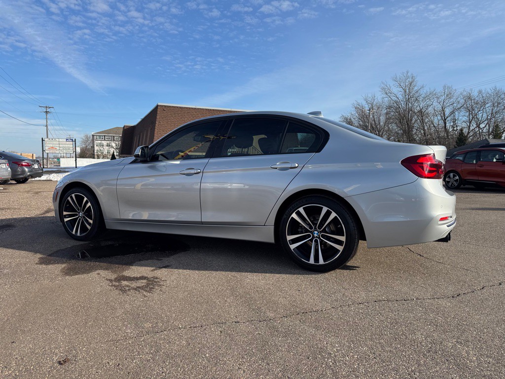 2018 BMW 3 Series Image 8