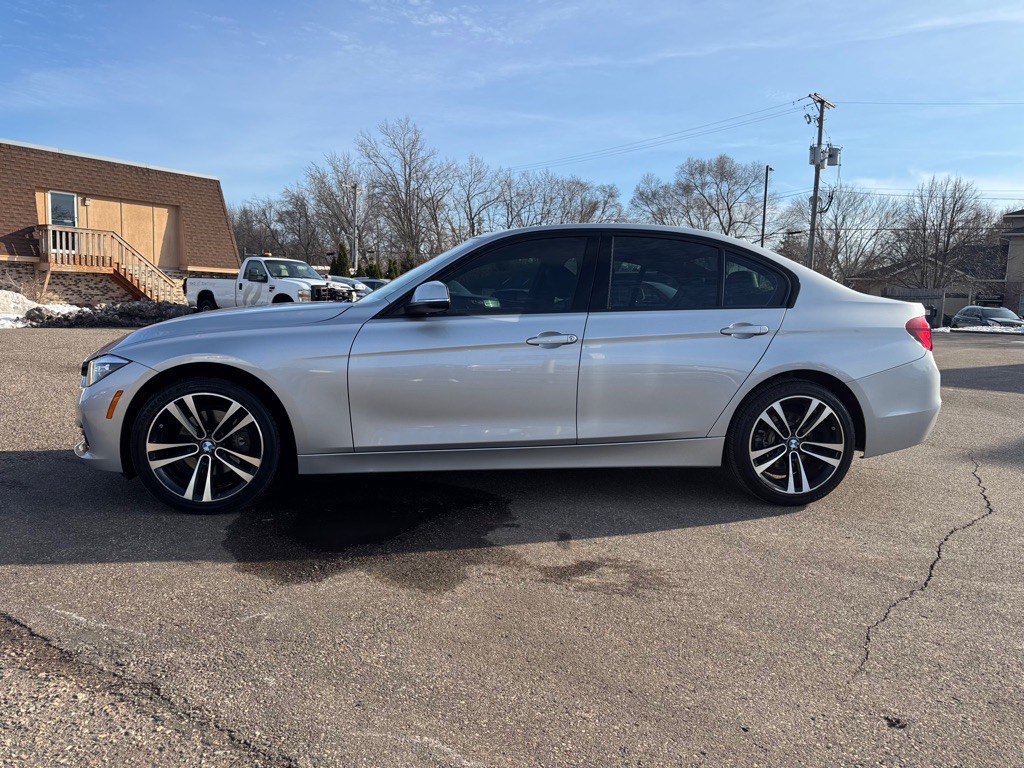 2018 BMW 3 Series Image 9