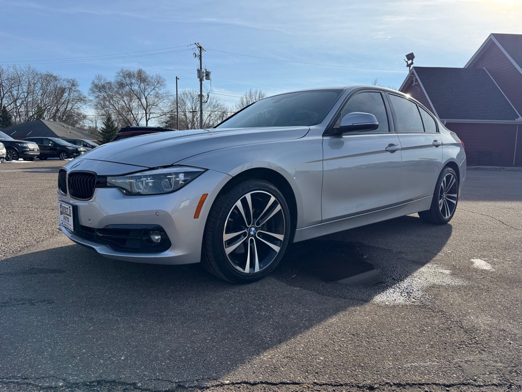 2018 BMW 3 Series Image 10