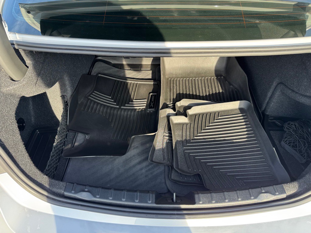 2018 BMW 3 Series Image 23