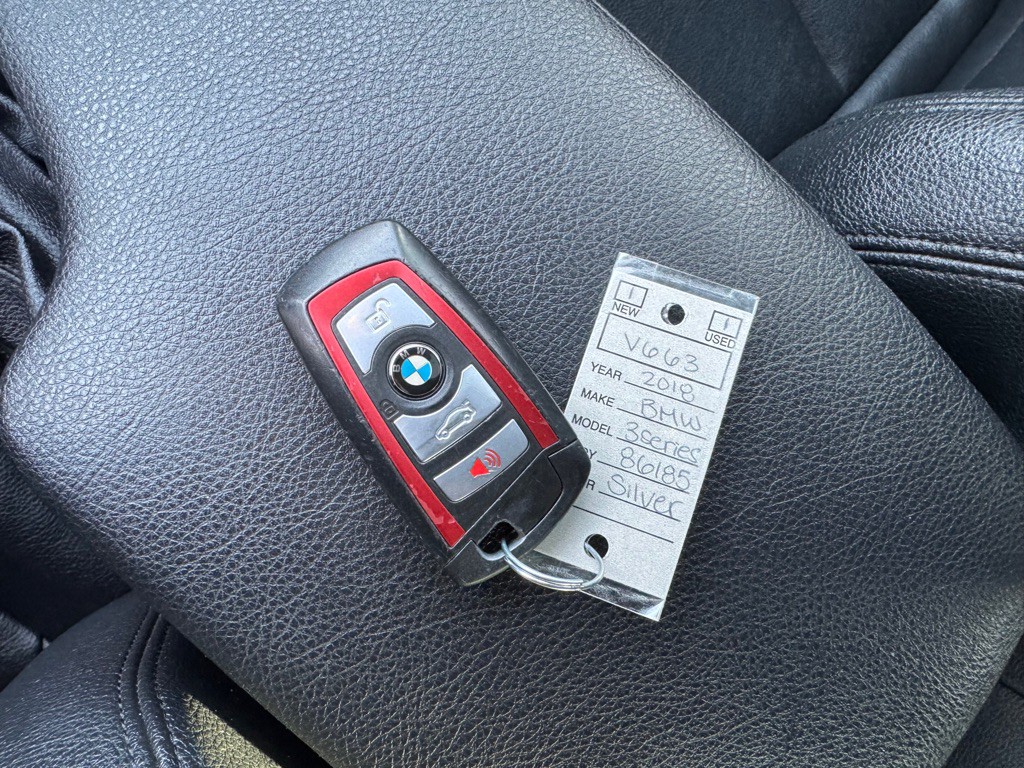 2018 BMW 3 Series Image 34