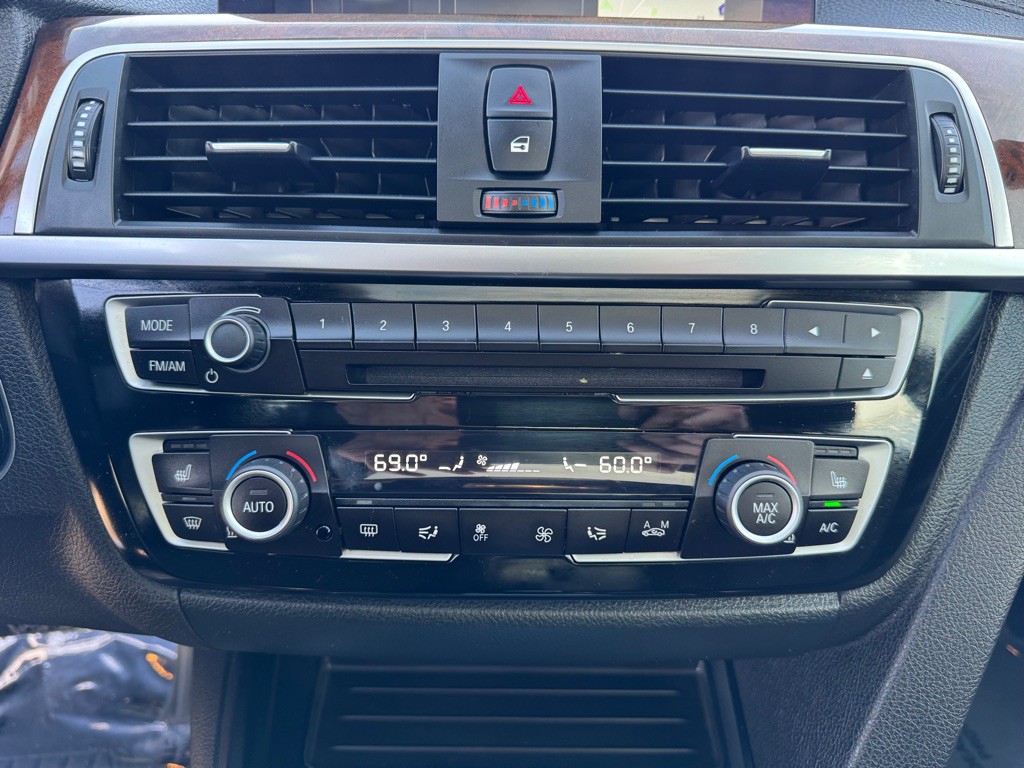 2018 BMW 3 Series Image 38