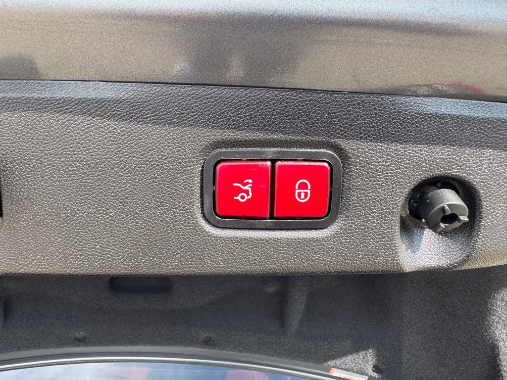 2017 Mercedes-Benz CLS-Class Image 24