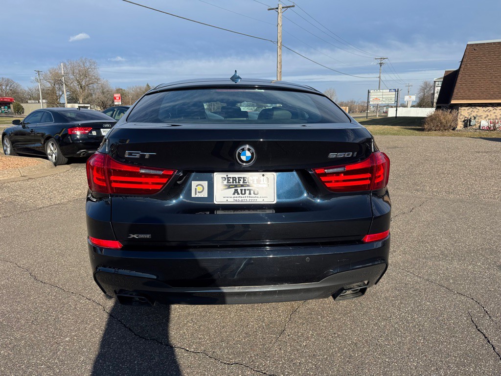 2017 BMW 5 Series Image 6
