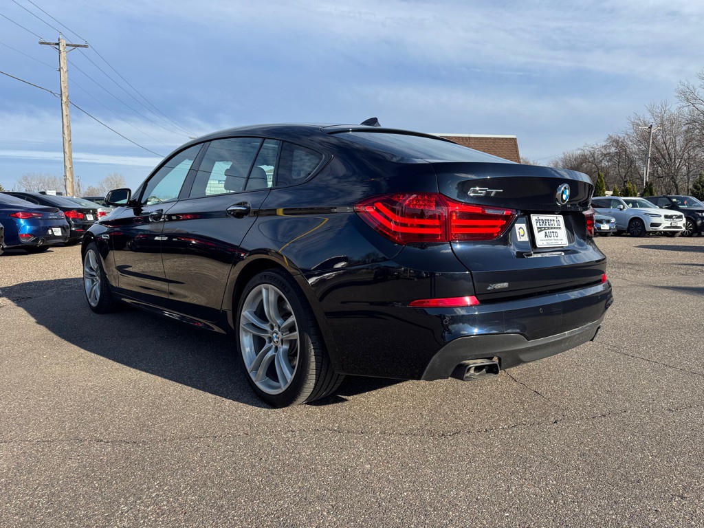 2017 BMW 5 Series Image 7