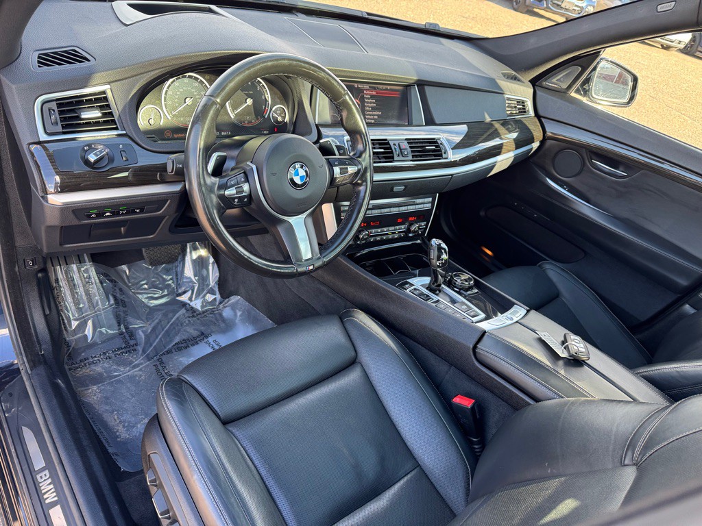 2017 BMW 5 Series Image 15