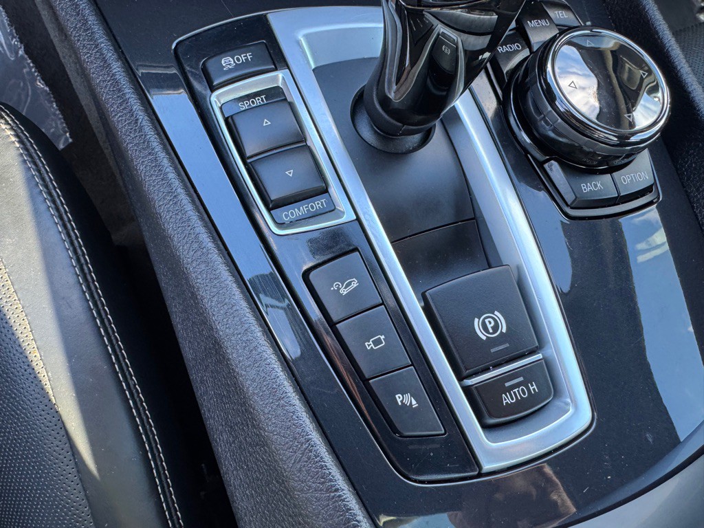 2017 BMW 5 Series Image 42