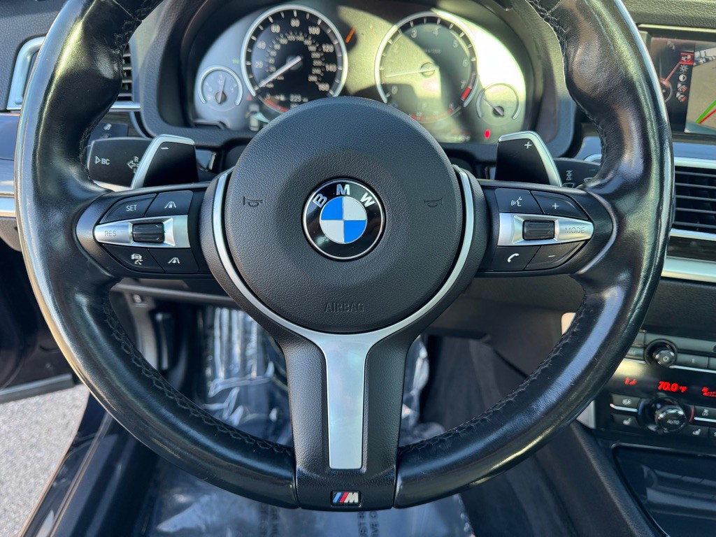 2017 BMW 5 Series Image 53