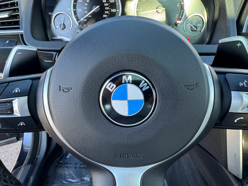 2017 BMW 5 Series Image 55