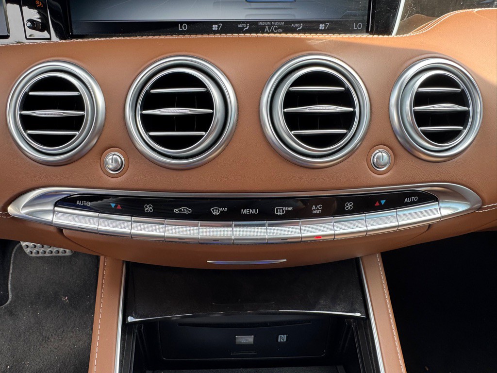 2017 Mercedes-Benz S-Class Image 36