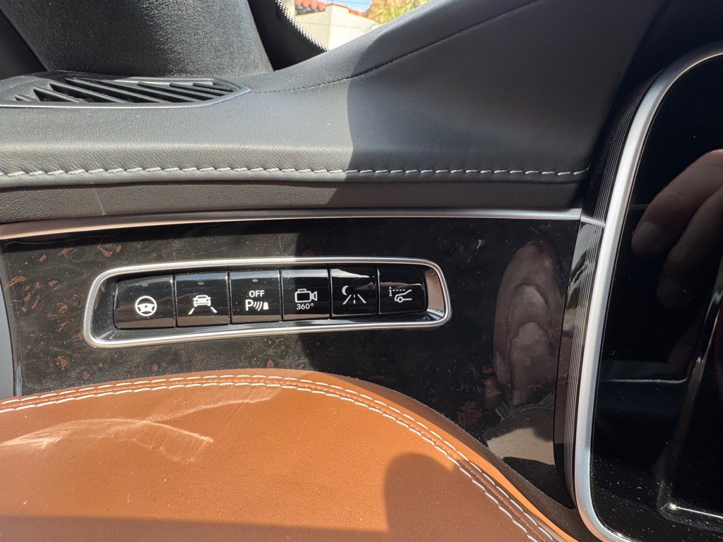 2017 Mercedes-Benz S-Class Image 53