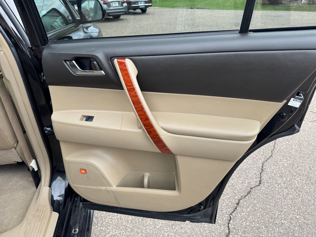 2008 Toyota Highlander Image 25