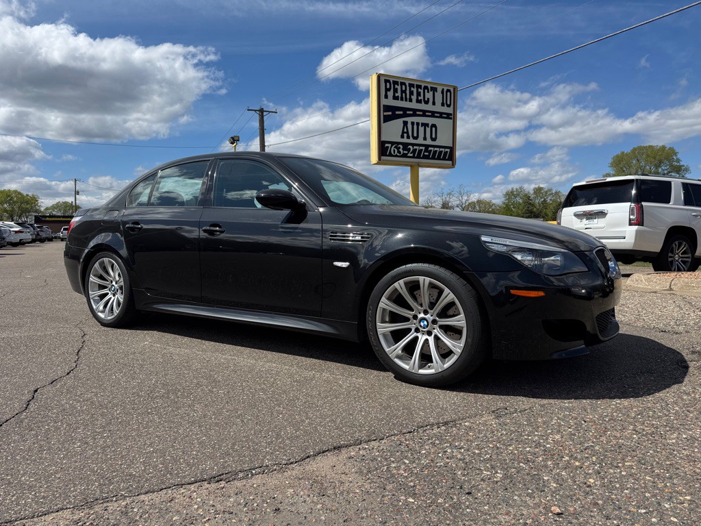 2008 BMW M5 Image 2