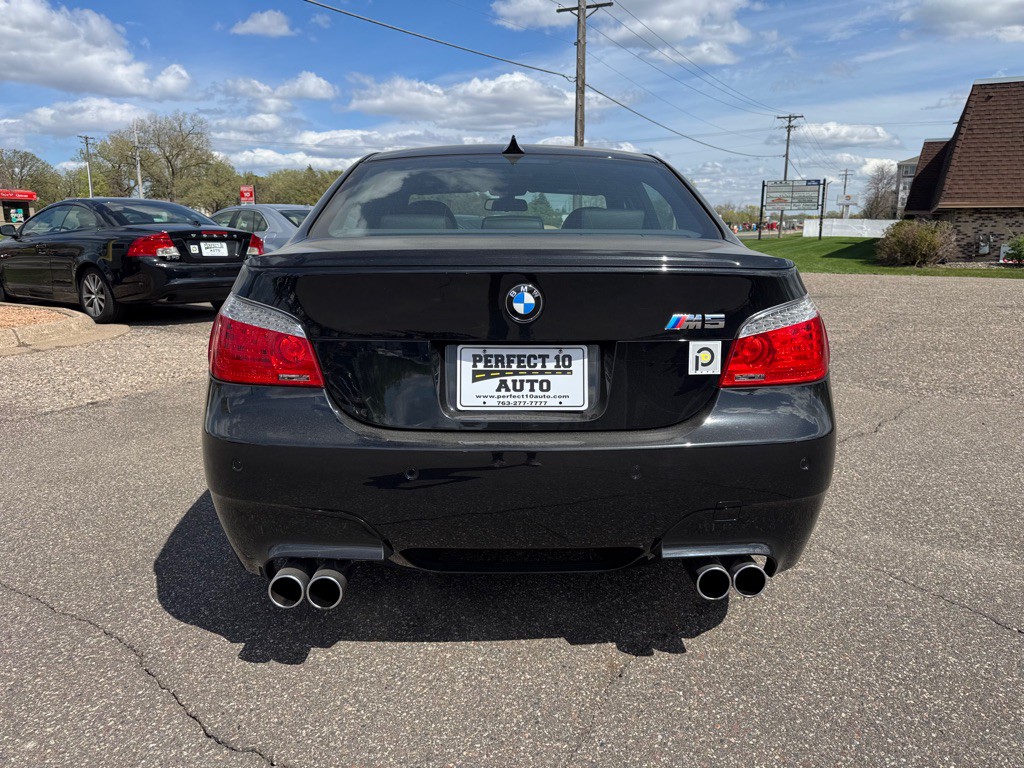 2008 BMW M5 Image 6