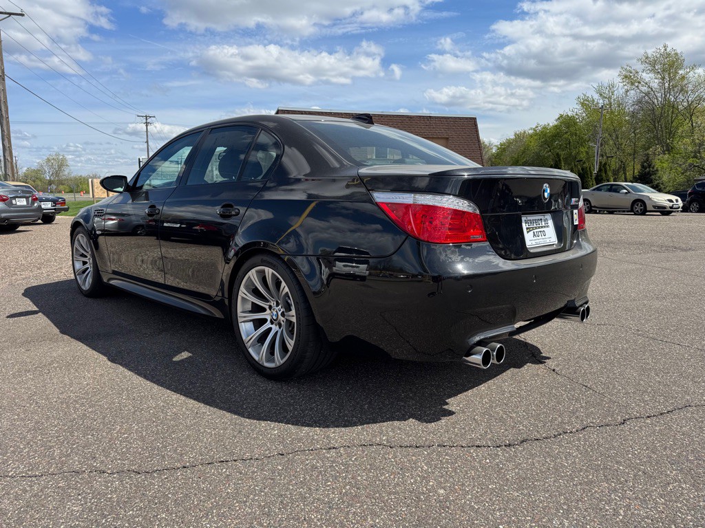 2008 BMW M5 Image 7
