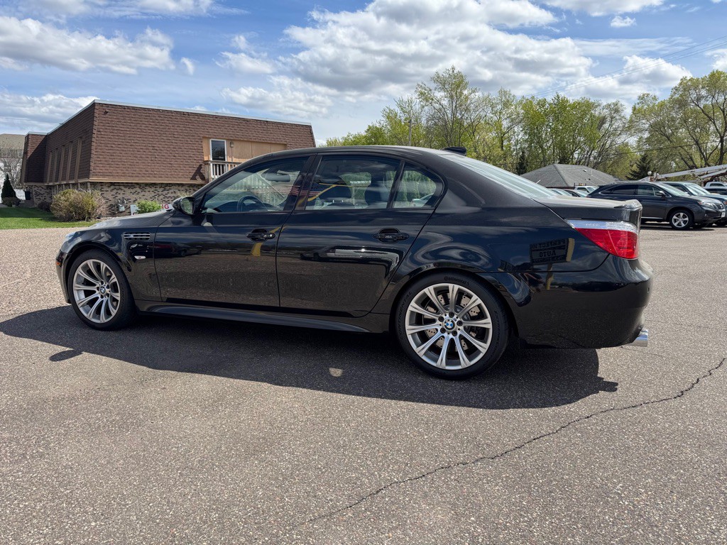 2008 BMW M5 Image 8