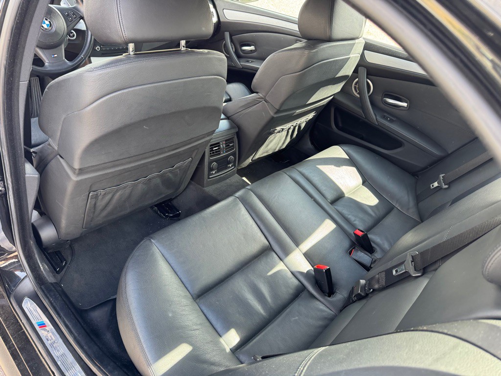 2008 BMW M5 Image 18