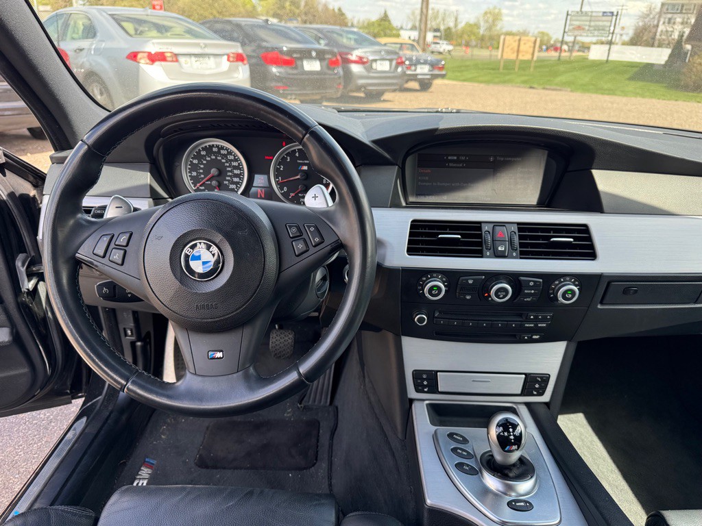 2008 BMW M5 Image 29