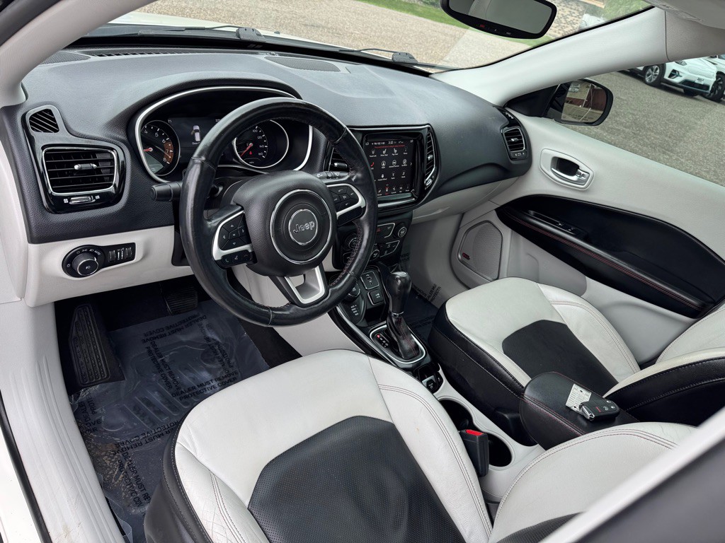 2018 Jeep Compass Image 15