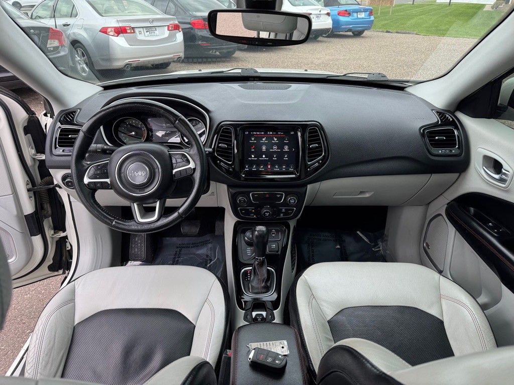 2018 Jeep Compass Image 32