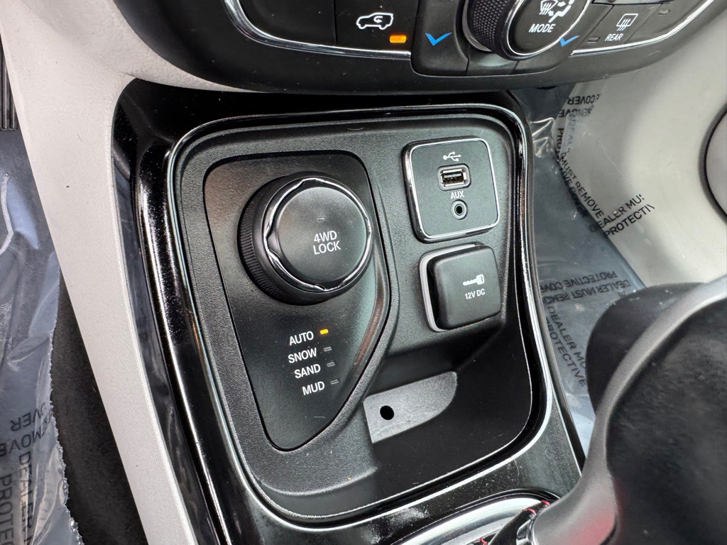 2018 Jeep Compass Image 37