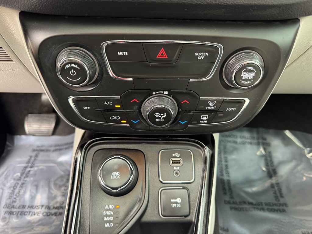 2018 Jeep Compass Image 38