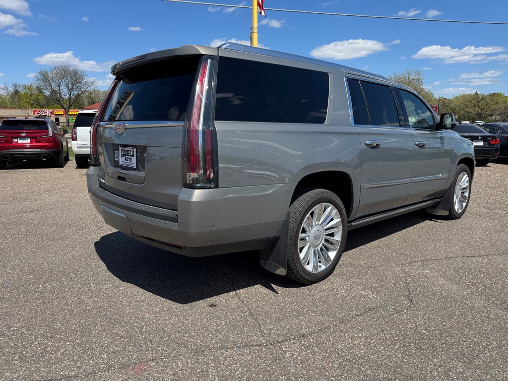 2019 Cadillac Escalade Image 4